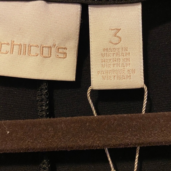 NWT Chico’s Knit Top with Banded Waist. Size 3/XL - Picture 2 of 4